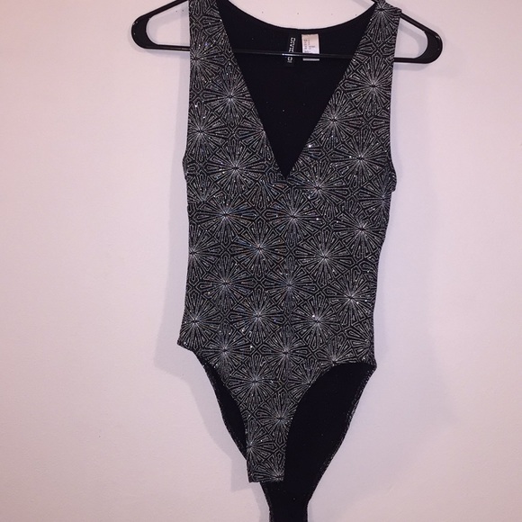 H&M glittery bodysuit - Picture 1 of 6